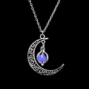 Hot Moon Glowing Necklace